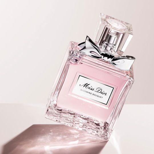 【Diorディオール】ボトルが可愛い香水♡いい匂い＆お部屋に飾れる♡おすすめ人気通販♪ | enjoy.com
